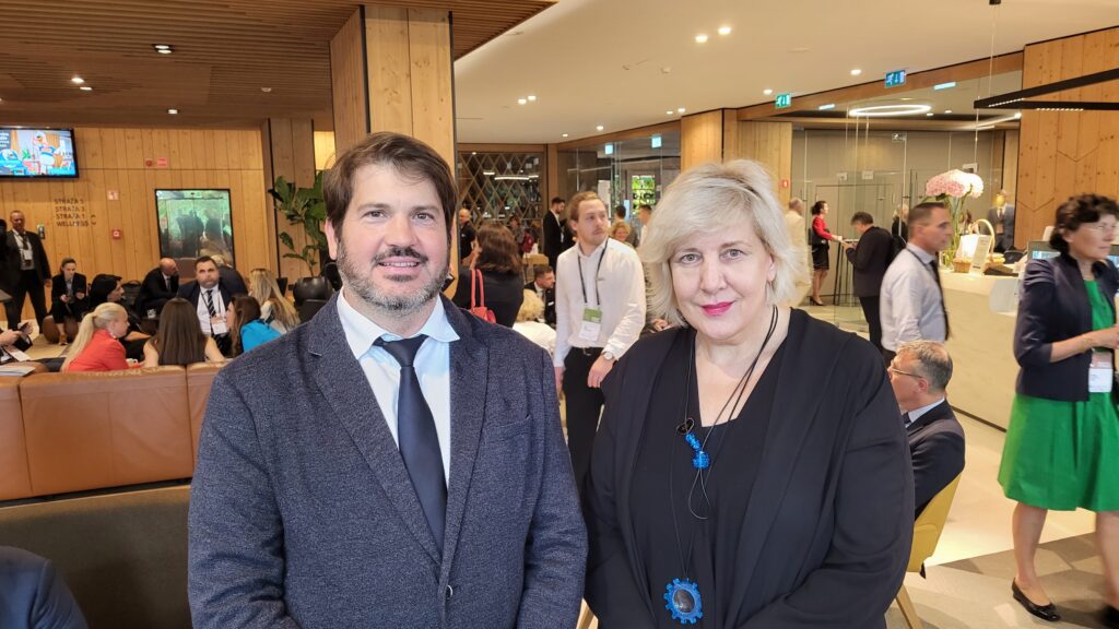 Miha Lobnik in komisarka Sveta Evrope za človekove pravice Dunja Mijatović.