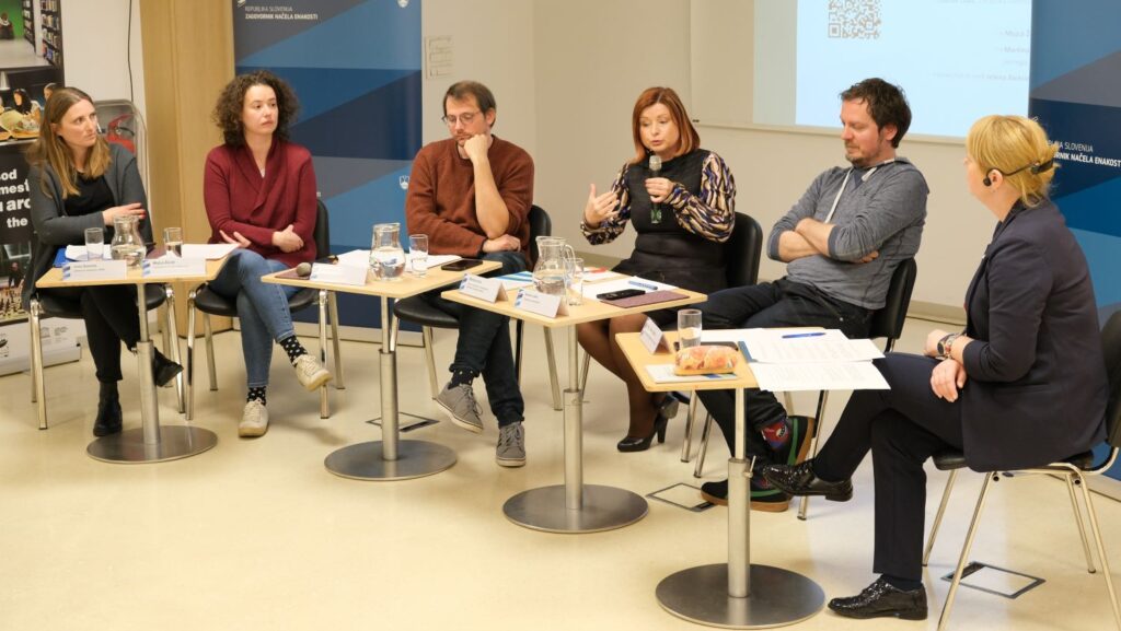 Udeleženci okrogle mize.