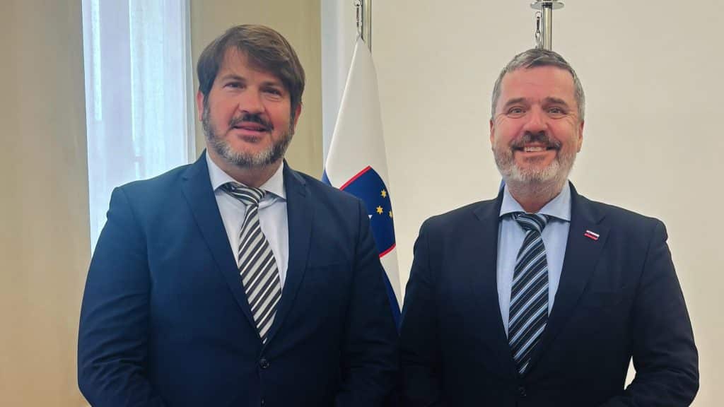 Zagovornik Miha Lobnik in minister za zunanje zadeve Tone Kajzer